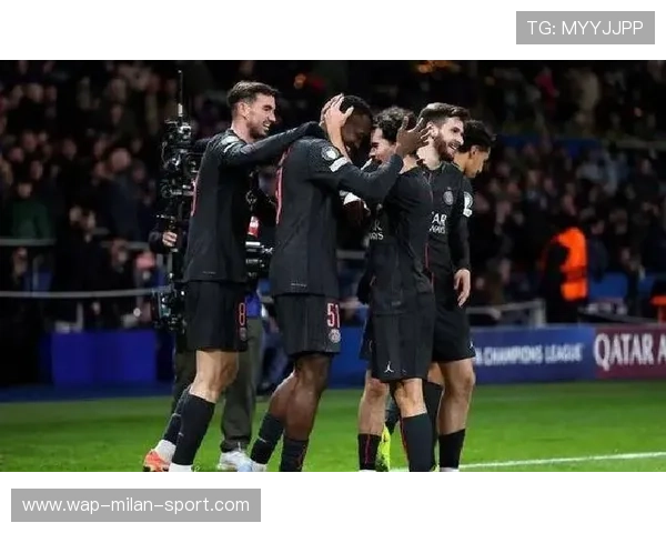 巴黎防守漏洞显现！面对热刺恐遭追击