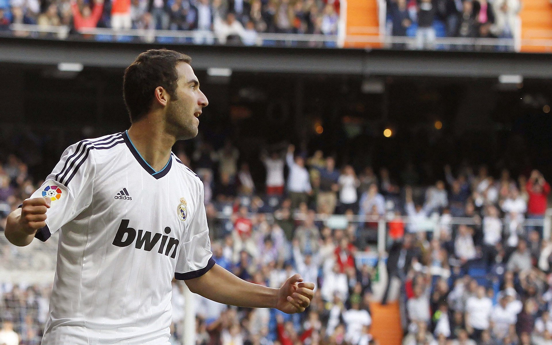 米兰体育(中国大陆)官网-《ApexLegends》新角色“闪电”上线，战术空间扩大